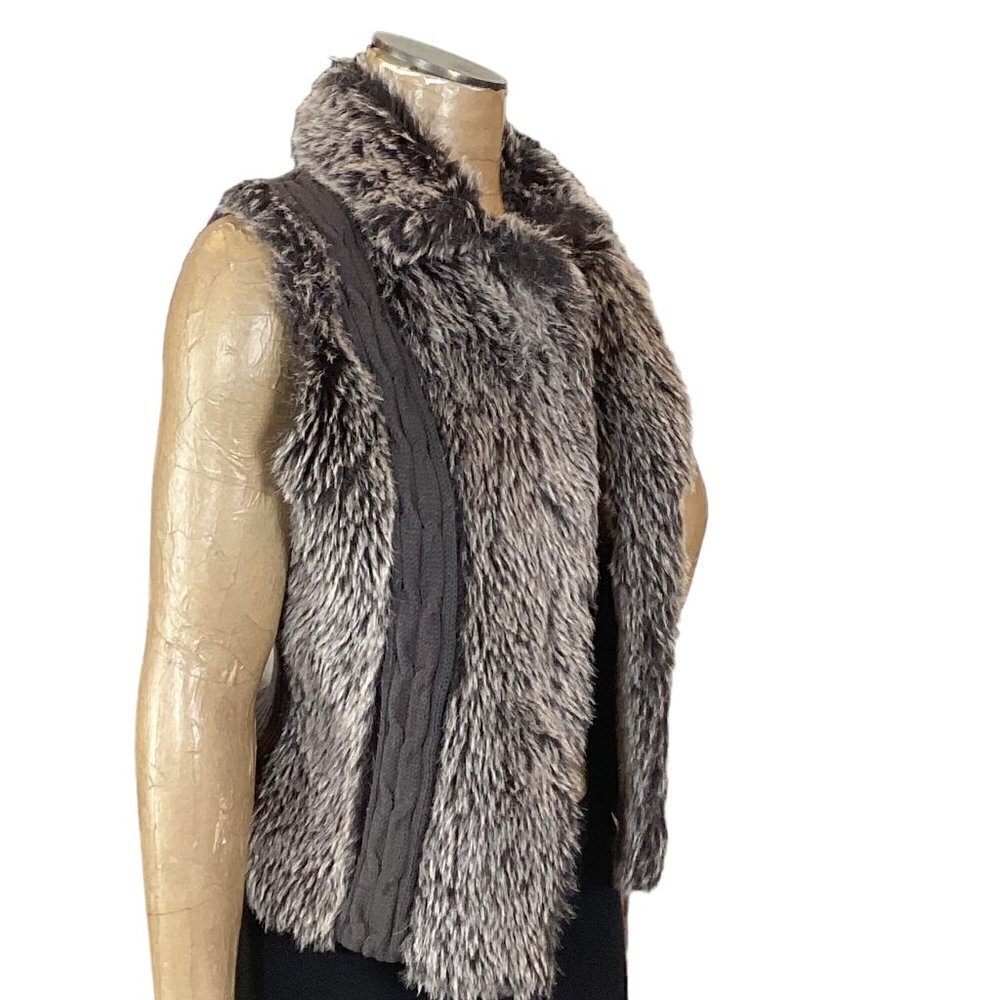 XOXO Faux‎ Fur Vest with Sweater Knit Accents Brown Sz M 261i